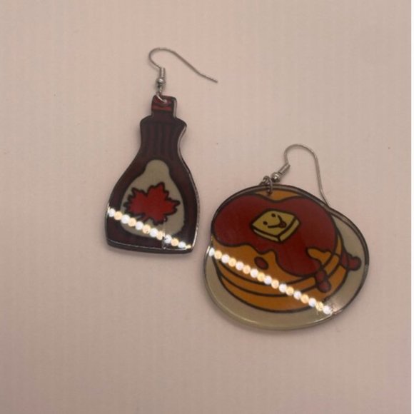 ⭐️❤️FREE Bread Maple Syrup Pancakes Snack Hipster Hippie Graphic Drop Earrings - Picture 2 of 9